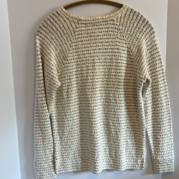 LOFT…LOU GREY FOR LOFT CREAM AND GREY STRIPE COTTON SWEATER SIZE XS OVERSIZED - Picture 4 of 5